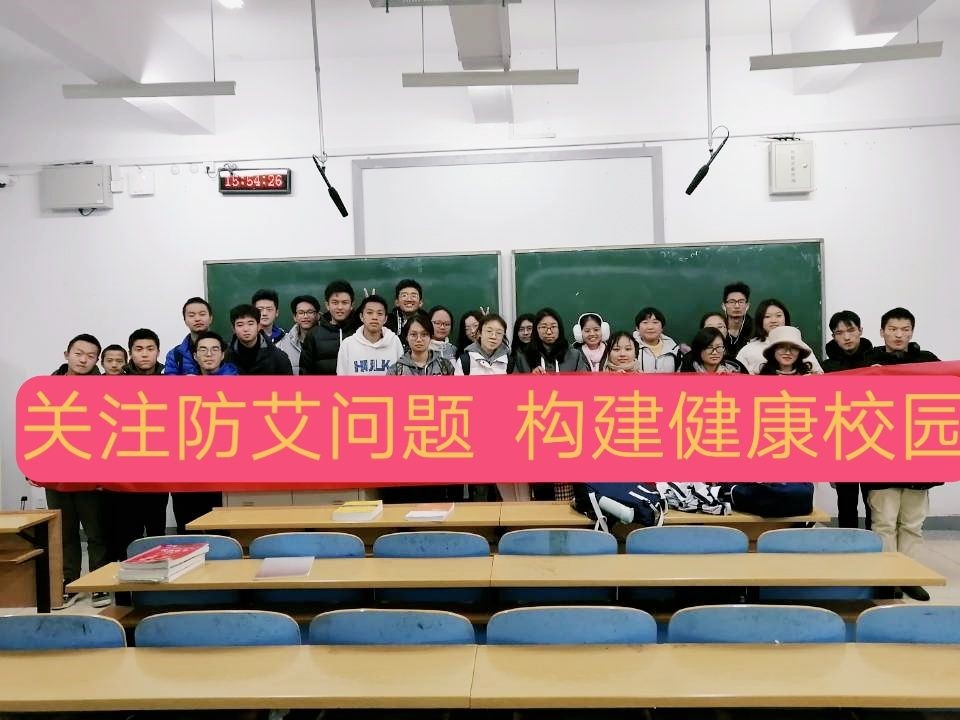 亚洲av